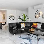 Modern 3 bedroom Apt in centre of P. Banús RDR272